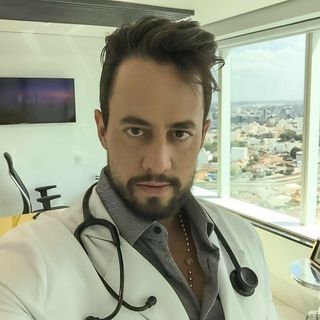 Dr. Rodolfo Ferrari